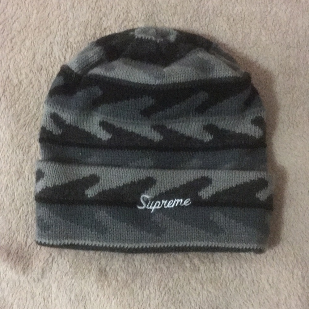 Supreme Knit Beanie